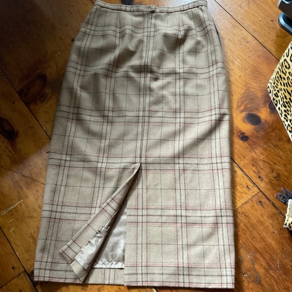 Pendleton Women's 100% Virgin Wool Plaid Maxi Skirt Size 12 Made in USA Vintage - Picture 4 of 9